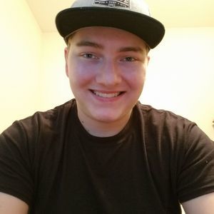 Meet your Posher, Dakota